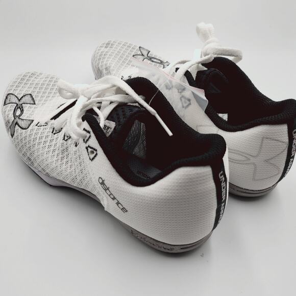 Athletic_Shoes